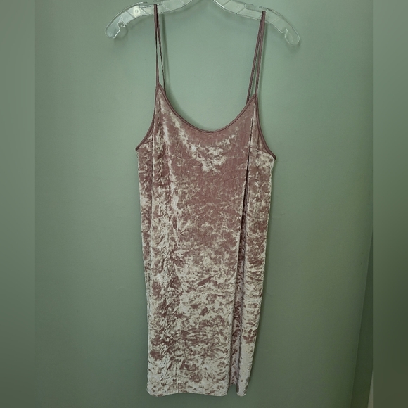 Victoria's Secret Crushed Velvet Slip Nightie Gown M/L Dusty Pink Intimate Sleep - Picture 2 of 7